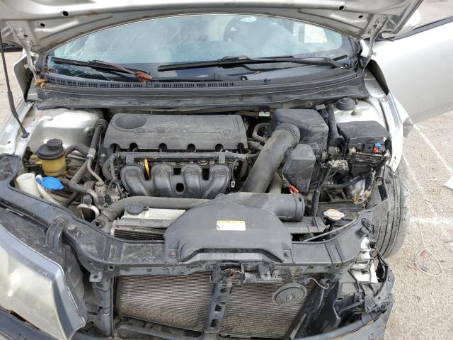 KNAFU4A28A5808703 - 2010 KIA FORTE EX SILVER photo 11