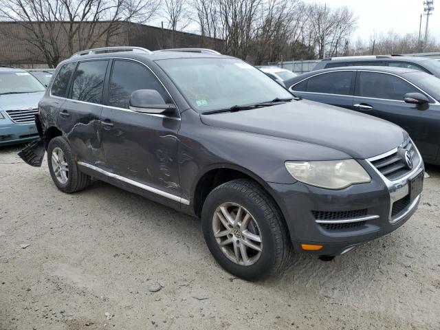 WVGBE77L88D035517 - 2008 VOLKSWAGEN TOUAREG 2 V6 GRAY photo 4