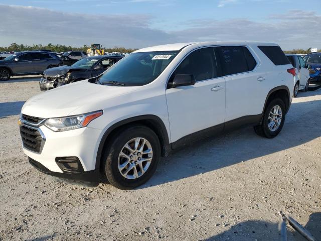 1GNEVFKWXJJ190016 - 2018 CHEVROLET TRAVERSE LS WHITE photo 1