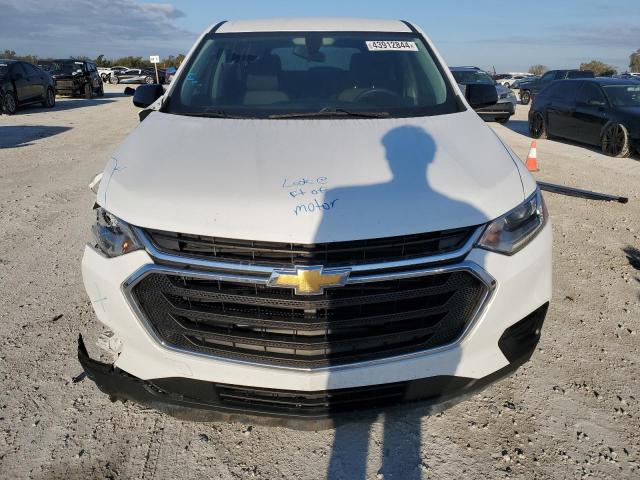 1GNEVFKWXJJ190016 - 2018 CHEVROLET TRAVERSE LS WHITE photo 5