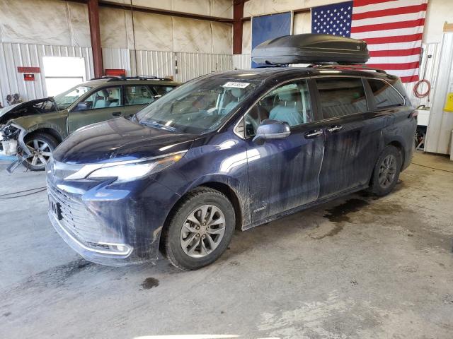 2021 TOYOTA SIENNA XLE, 