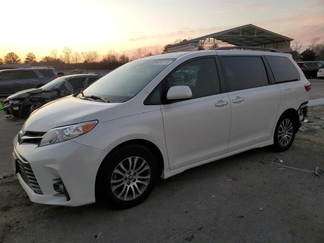 2018 TOYOTA SIENNA XLE, 