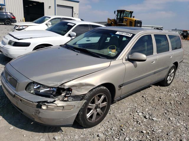 YV1SW61R822233326 - 2002 VOLVO V70 BEIGE photo 1