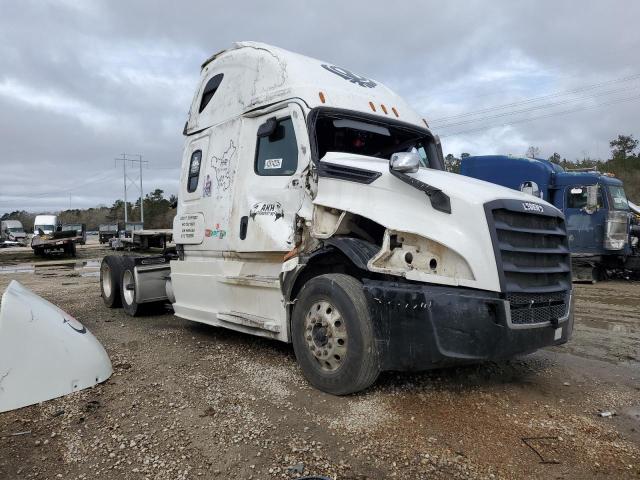 2021 FREIGHTLINER CASCADIA 1, null
