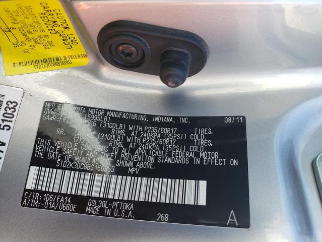 5TDZK3DC8BS166953 - 2011 TOYOTA SIENNA SILVER photo 13