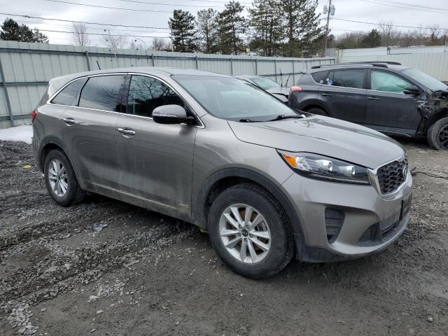 5XYPGDA38KG528537 - 2019 KIA SORENTO L SILVER photo 4