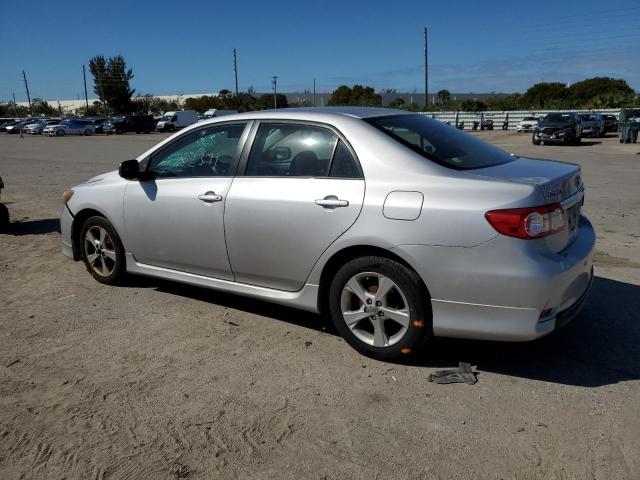 2T1BU4EE5BC696839 - 2011 TOYOTA COROLLA BASE SILVER photo 2