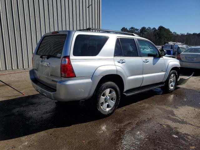 JTEZU14R070092999 - 2007 TOYOTA 4RUNNER SR5 SILVER photo 3