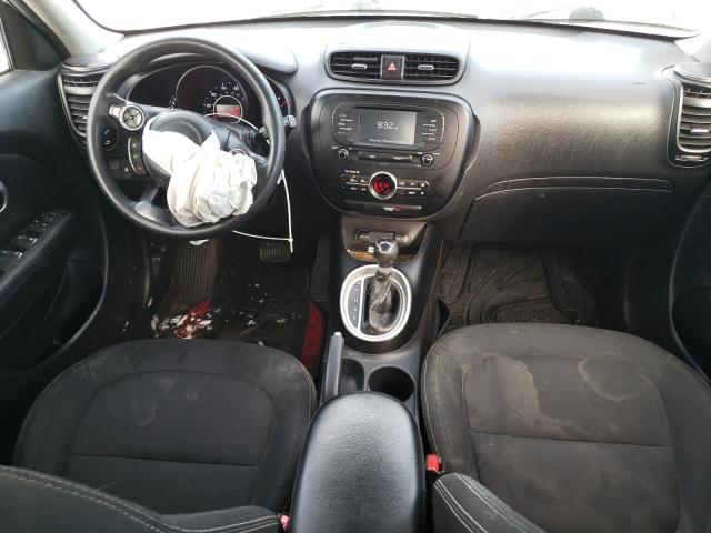 KNDJP3A57H7478270 - 2017 KIA SOUL + SILVER photo 8