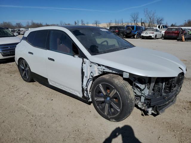 WB533CF01PCK61123 - 2023 BMW IX M60 WHITE photo 4