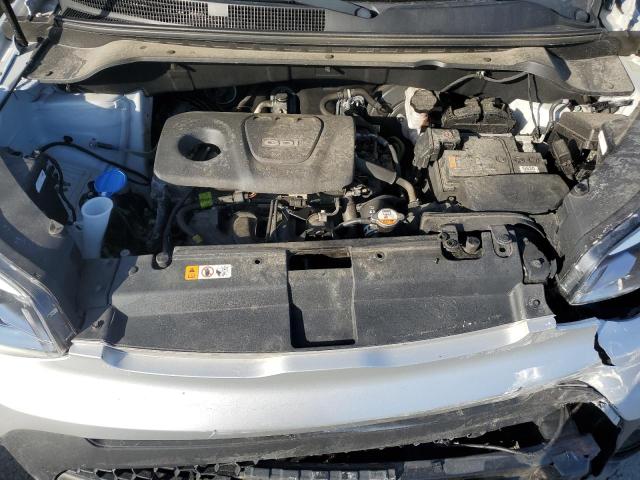 KNDJN2A29J7549741 - 2018 KIA SOUL SILVER photo 11