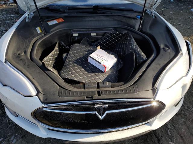 5YJSA1H18EFP52532 - 2014 TESLA MODEL S თეთრი ფოტო 11