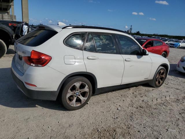 WBAVM1C54DVW42721 - 2013 BMW X1 SDRIVE28I WHITE photo 3