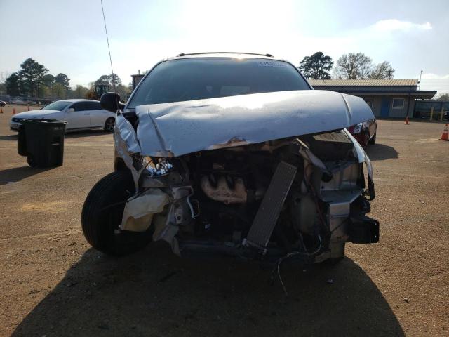 2C4GP54LX4R620183 - 2004 CHRYSLER TOWN & COU TOURING 银色 照片 5