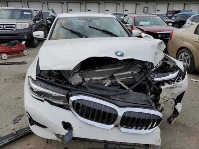 3MW5R7J5XK8A04836 - 2019 BMW 330XI WHITE photo 5