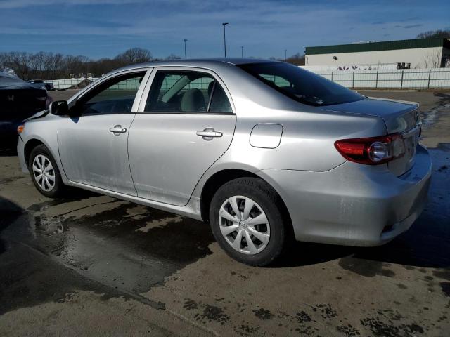 2T1BU4EE4DC007053 - 2013 TOYOTA COROLLA BASE SILVER photo 2