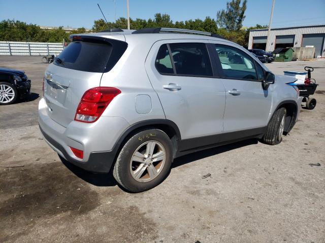 KL7CJLSM1NB501760 - 2022 CHEVROLET TRAX 1LT SILVER photo 3