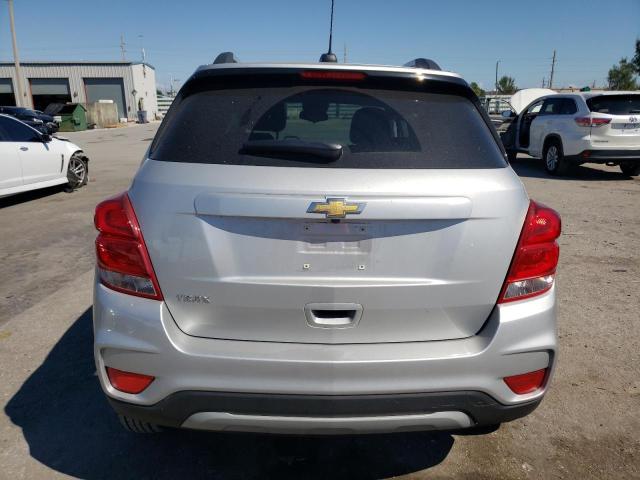 KL7CJLSM1NB501760 - 2022 CHEVROLET TRAX 1LT SILVER photo 6