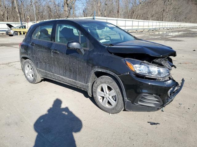 3GNCJKSB4KL314638 - 2019 CHEVROLET TRAX LS BLACK photo 4