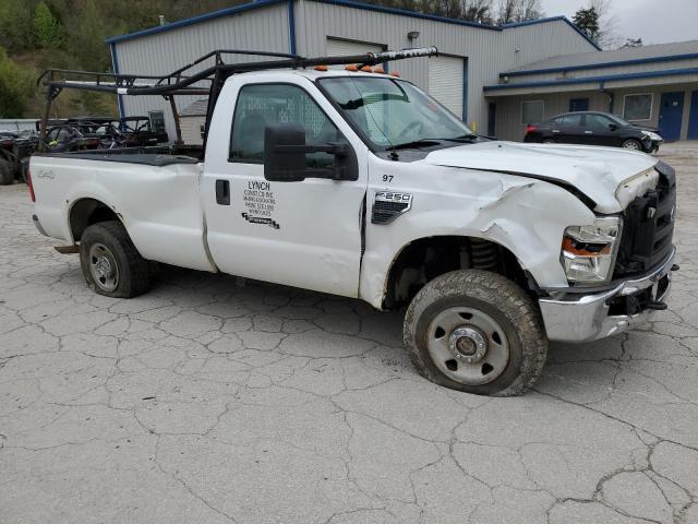 1FTNF21518EB37490 - 2008 FORD F250 SUPER DUTY WHITE photo 4