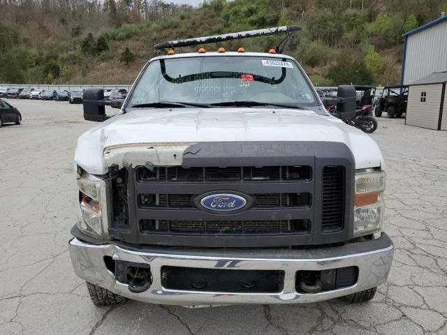 1FTNF21518EB37490 - 2008 FORD F250 SUPER DUTY WHITE photo 5