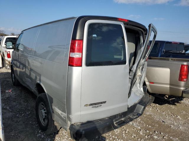 1GCWGAFP3M1154914 - 2021 CHEVROLET EXPRESS G2 SILVER photo 2