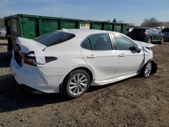 4T1C11AK7PU820106 - 2023 TOYOTA CAMRY LE WHITE photo 3