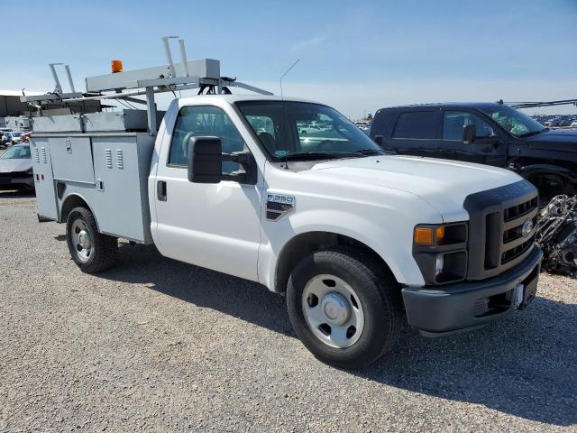 1FDSF30528EC32890 - 2008 FORD F350 SRW SUPER DUTY WHITE photo 4