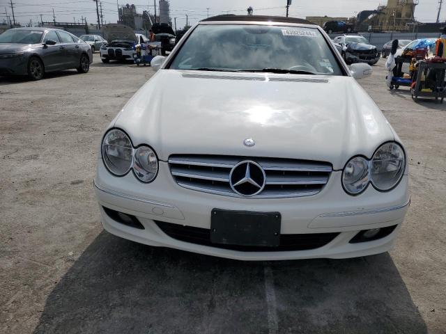 WDBTK56F68F237146 - 2008 MERCEDES-BENZ CLK 350 WHITE photo 5