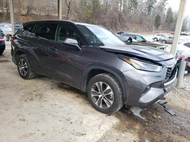 5TDGZRAH0NS140356 - 2022 TOYOTA HIGHLANDER XLE CHARCOAL photo 4