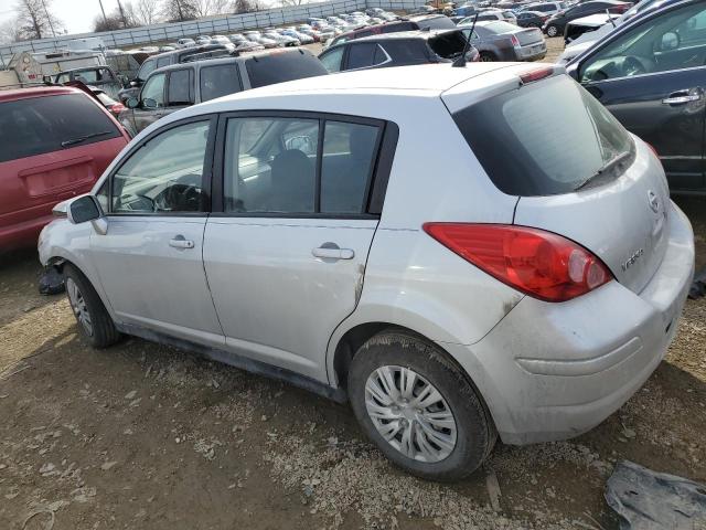 3N1BC1CP2BL403372 - 2011 NISSAN VERSA S SILVER photo 2