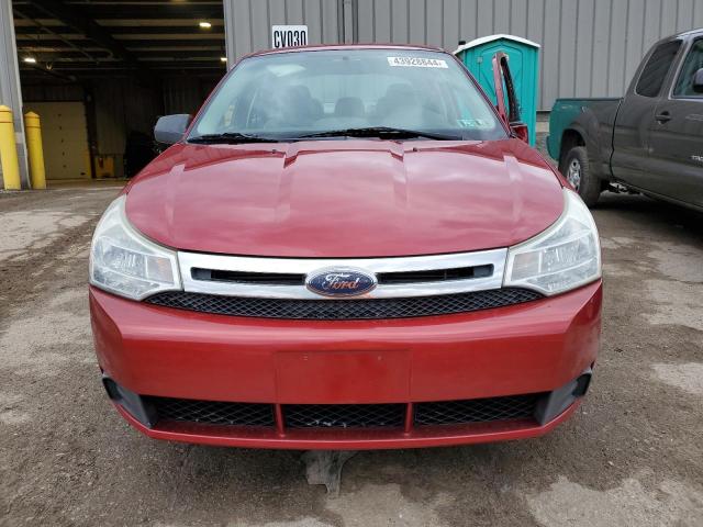 1FAHP35N19W233390 - 2009 FORD FOCUS SE RED photo 5