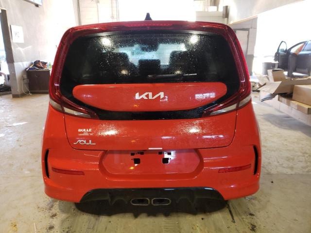 KNDJ53AF5N7180133 - 2022 KIA SOUL GT-LINE TURBO RED photo 6