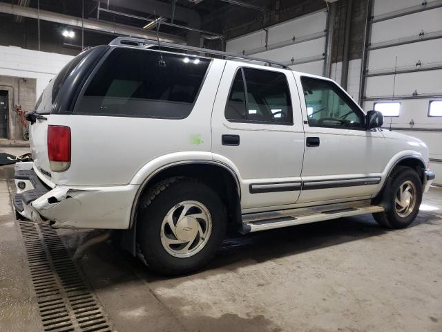 1GNDT13W51K230631 - 2001 CHEVROLET BLAZER WHITE photo 3