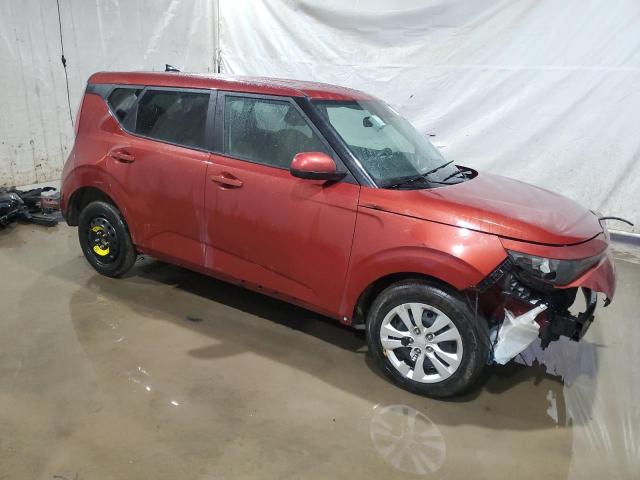 KNDJ23AU4P7892370 - 2023 KIA SOUL LX BURGUNDY photo 4