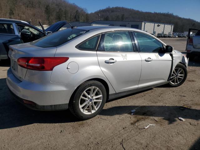 1FADP3F22HL209487 - 2017 FORD FOCUS SE SILVER photo 3