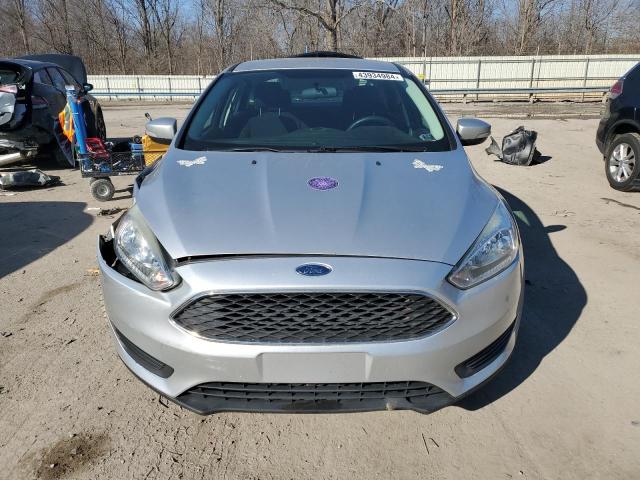 1FADP3F22HL209487 - 2017 FORD FOCUS SE SILVER photo 5