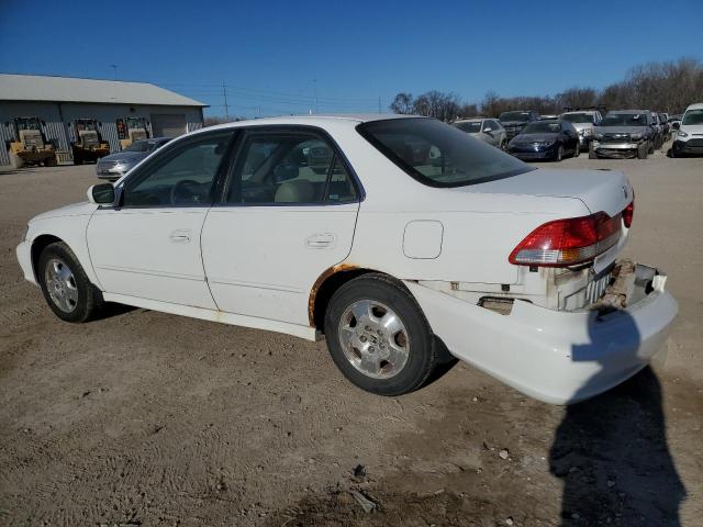 1HGCG16552A031258 - 2002 HONDA ACCORD EX WHITE photo 2