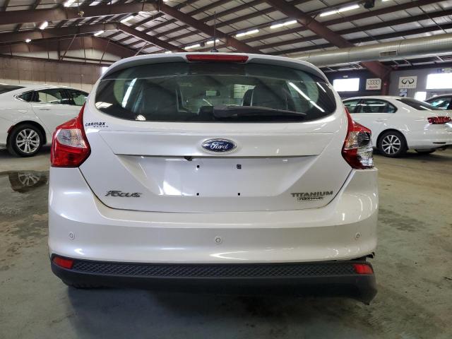 1FADP3N29DL296090 - 2013 FORD FOCUS TITANIUM WHITE photo 6