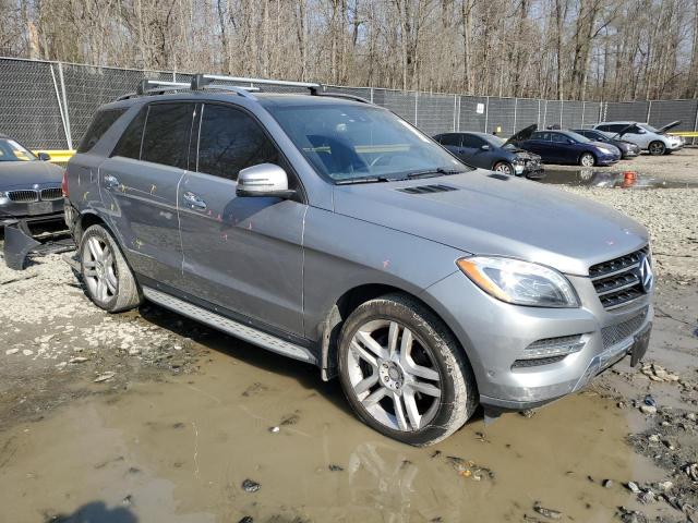 4JGDA5HB1FA586627 - 2015 MERCEDES-BENZ ML 350 4MATIC GRAY photo 4