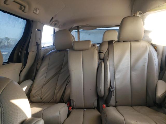 5TDYK3DC4DS352231 - 2013 TOYOTA SIENNA XLE SILVER photo 11