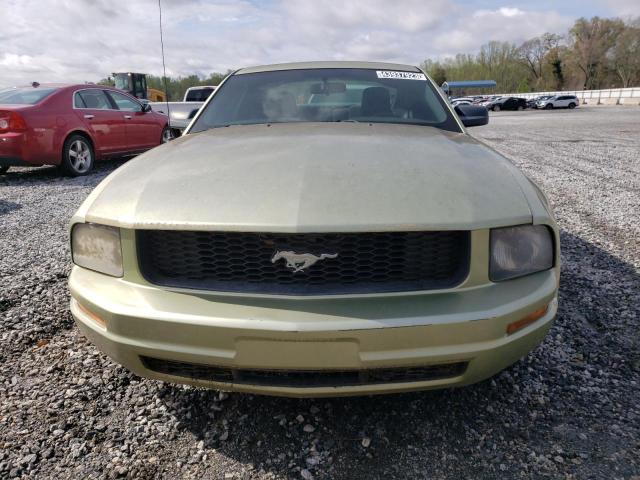 1ZVFT80N855139294 - 2005 FORD MUSTANG GREEN photo 5