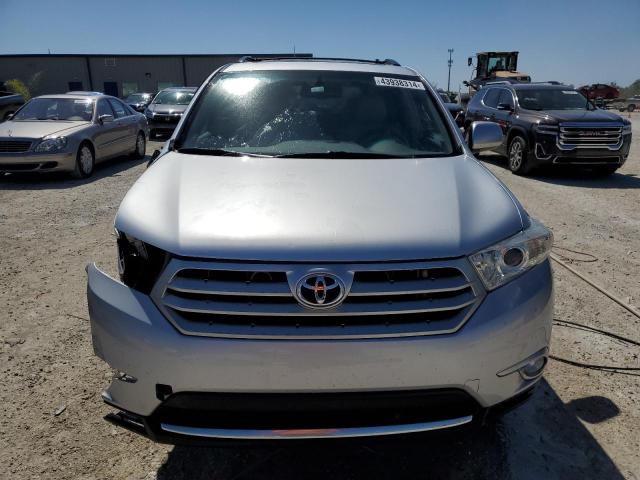 5TDBK3EH2CS095567 - 2012 TOYOTA HIGHLANDER BASE SILVER photo 5