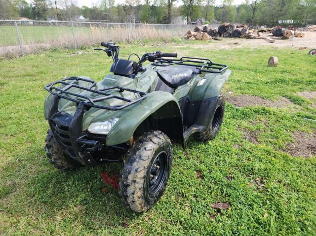 1HFTE3406A4302791 - 2010 HONDA TRX420 TM GREEN photo 2