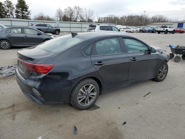 3KPF24AD9PE642442 - 2023 KIA FORTE LX BLACK photo 3