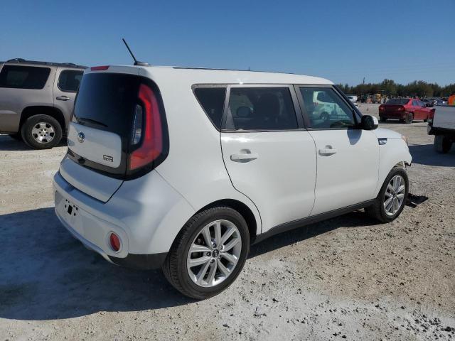 KNDJP3A59J7512389 - 2018 KIA SOUL + WHITE photo 3