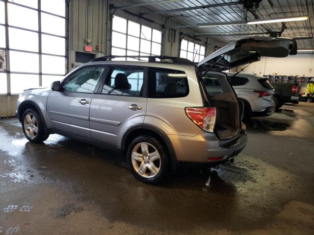 JF2SH64699H720836 - 2009 SUBARU FORESTER 2.5X LIMITED SILVER photo 2