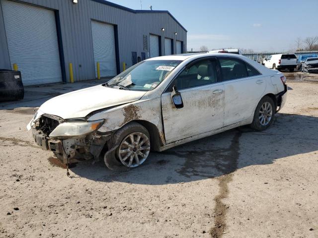 4T1BF3EK0BU672487 - 2011 TOYOTA CAMRY BASE WHITE photo 1