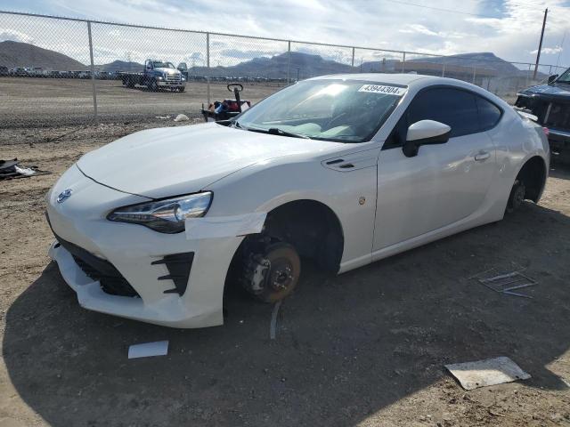 JF1ZNAA14H8706901 - 2017 TOYOTA 86 BASE WHITE photo 1