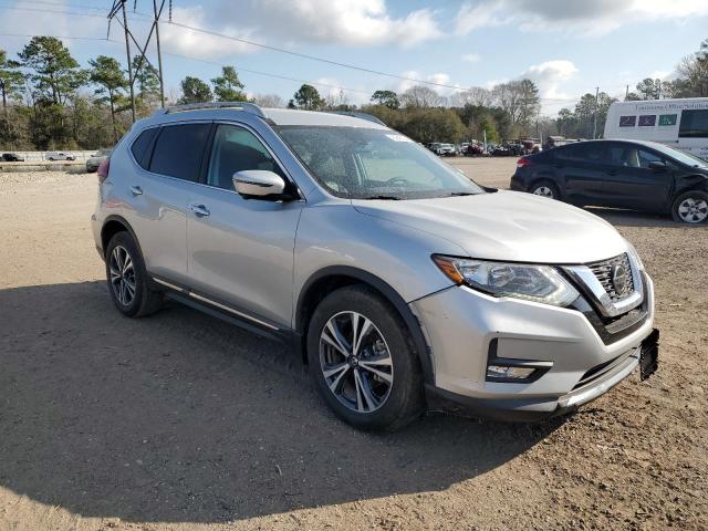 5N1AT2MT0JC711222 - 2018 NISSAN ROGUE S SILVER photo 4